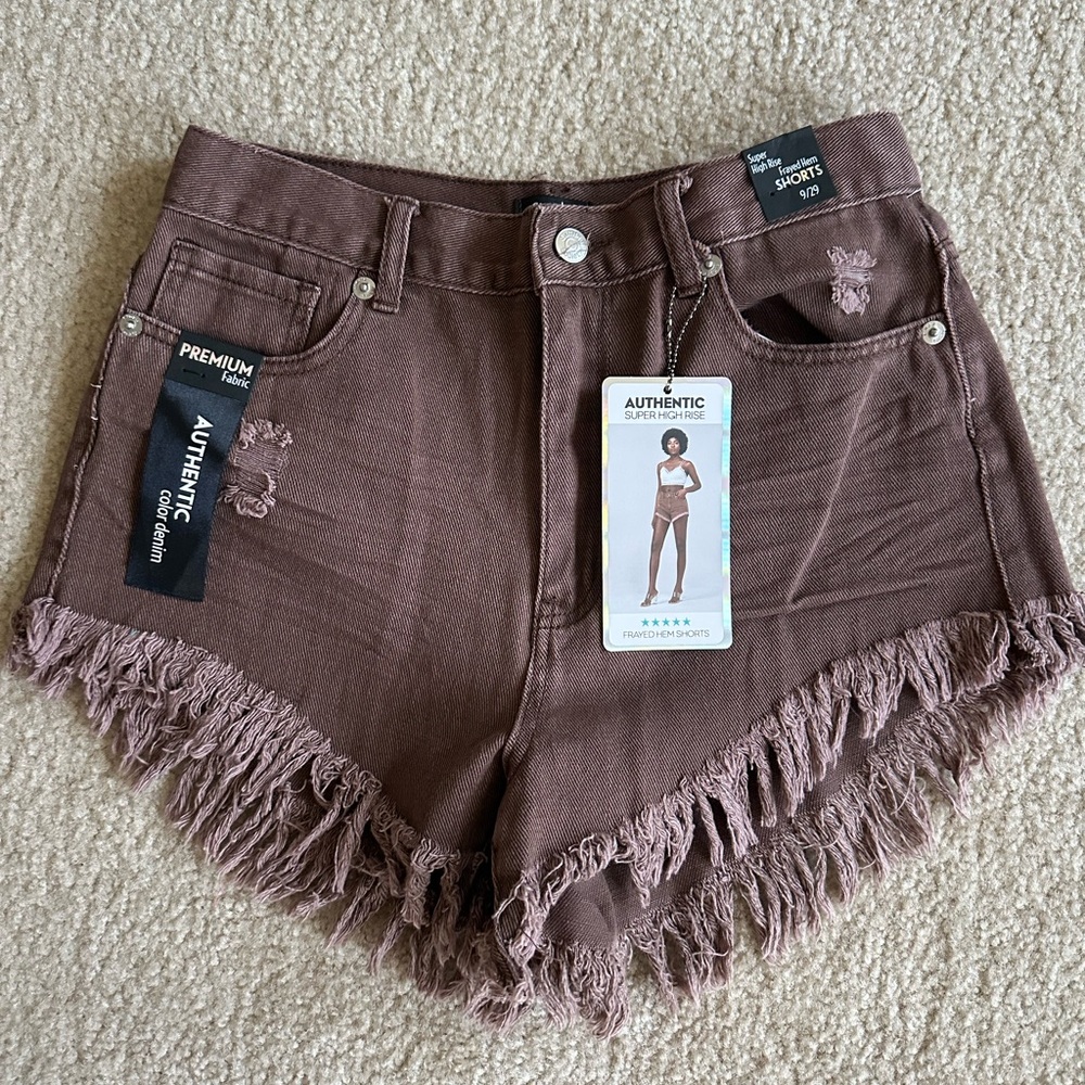 NWT Authentic Super High Rise Frayed Hem Shorts - Mauve - Size 9/29